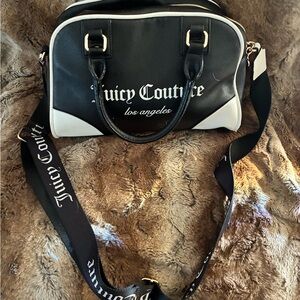 Juicy Couture Black and White fashionista sports bowler